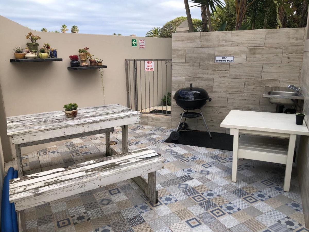 The Ark Guesthouse At Marina Martinique Jeffreys Bay Exterior foto